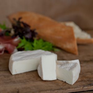 NaturalPastures BuffaloBrie SandwichFront Vert copy
